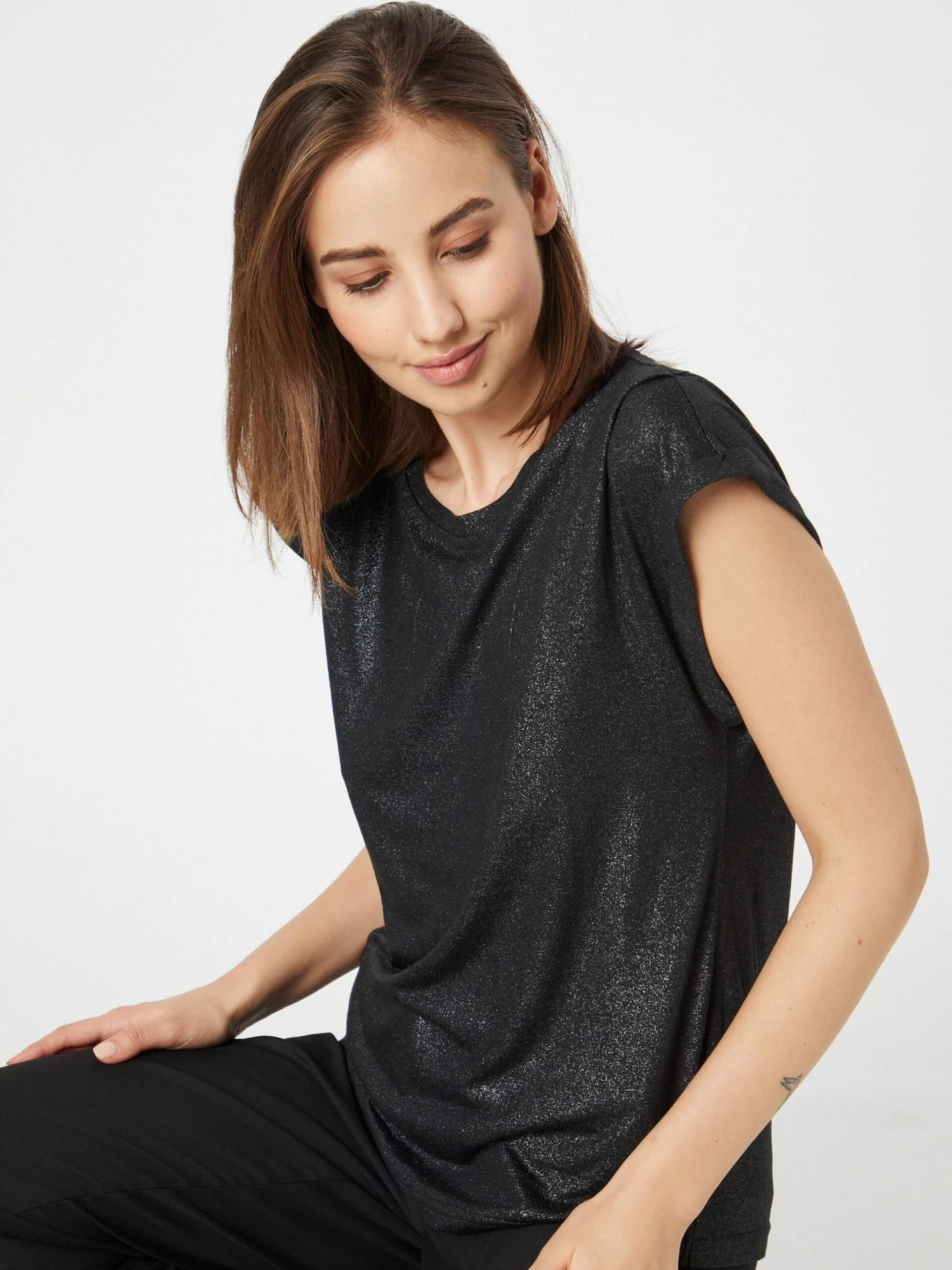 T-shirts Shirt MANNI Dames Zwart - Afbeelding 2