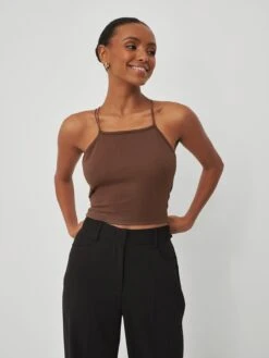 NA-KD Crop Tops Top Dames Bruin